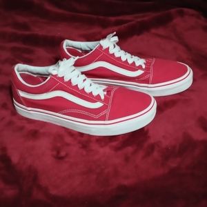 Red/White classic canvas Vans sneakers